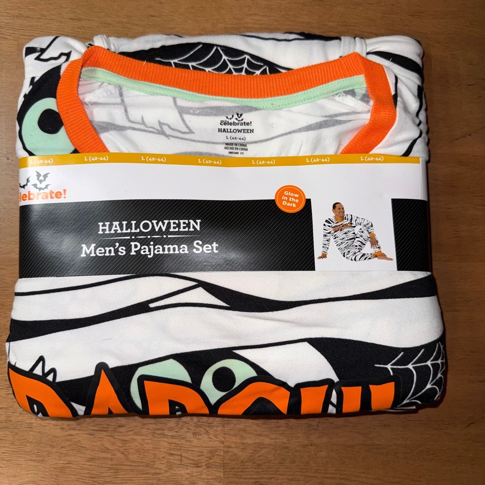 Way to Celebrate Halloween Pajama Set Mummy Glow in Dark Dadcula Large 42-44
